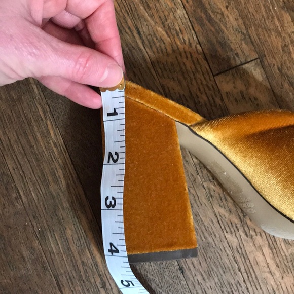 Gold Knot Mules - Crushed Velvet! - Picture 7 of 8